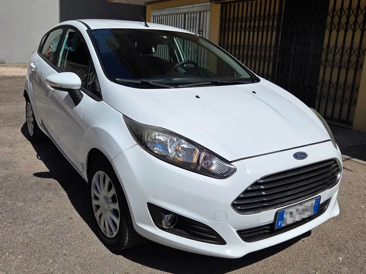 Ford Fiesta Fiesta 5p 1.4 16v Ikon Business Gpl — photo 1 of 6