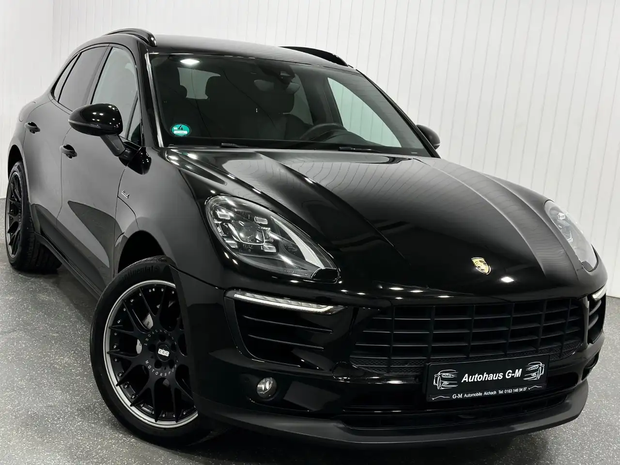 Porsche Macan S Diesel/1-HD/DE-FZG/U-FREI/BI-COLOR/AHK/21 — photo 1 of 22