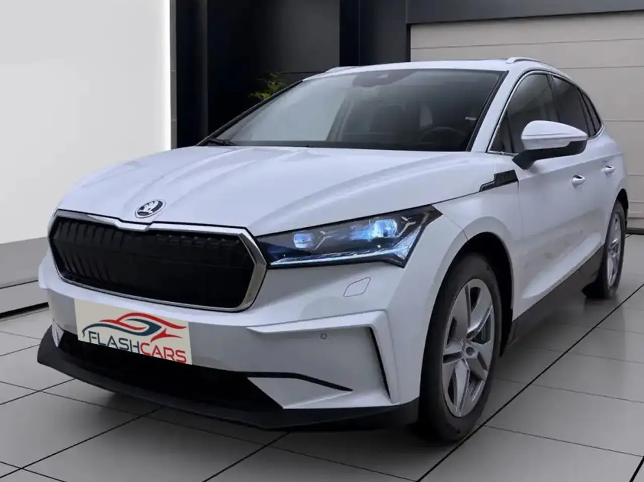 Skoda Enyaq 80 x Loft PANO RFK ACC Matrix LED — photo 1 of 18