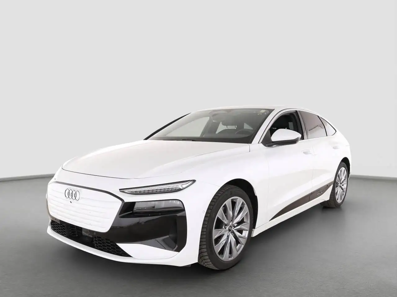 Audi A6 e-tron Sportback, Leder, AHK, Matrix, Beifahrerdisplay, 8 — photo 1 of 4