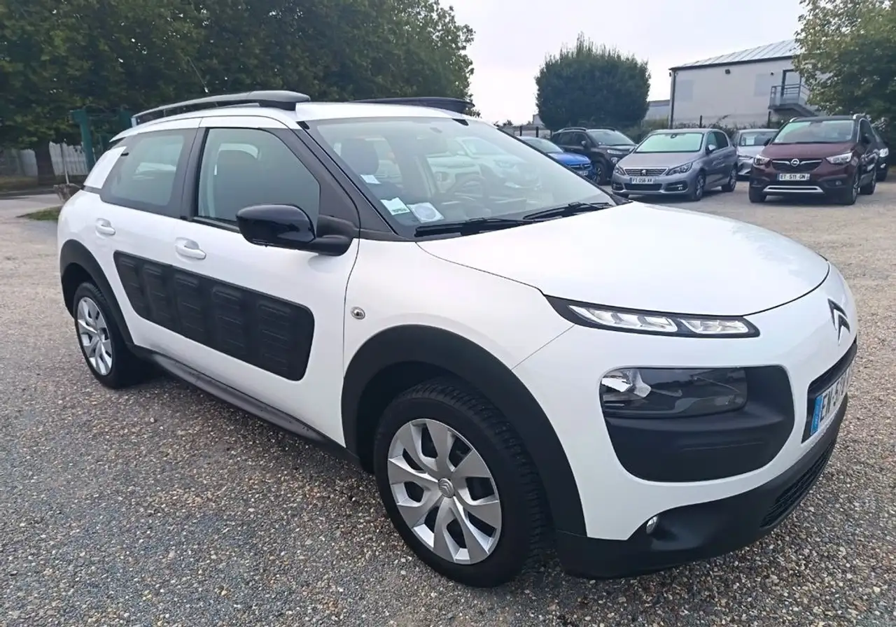 Citroen C4 Cactus CITROËN 1.2 110cv FEEL GARANTIE 12 MOIS — photo 1 of 15
