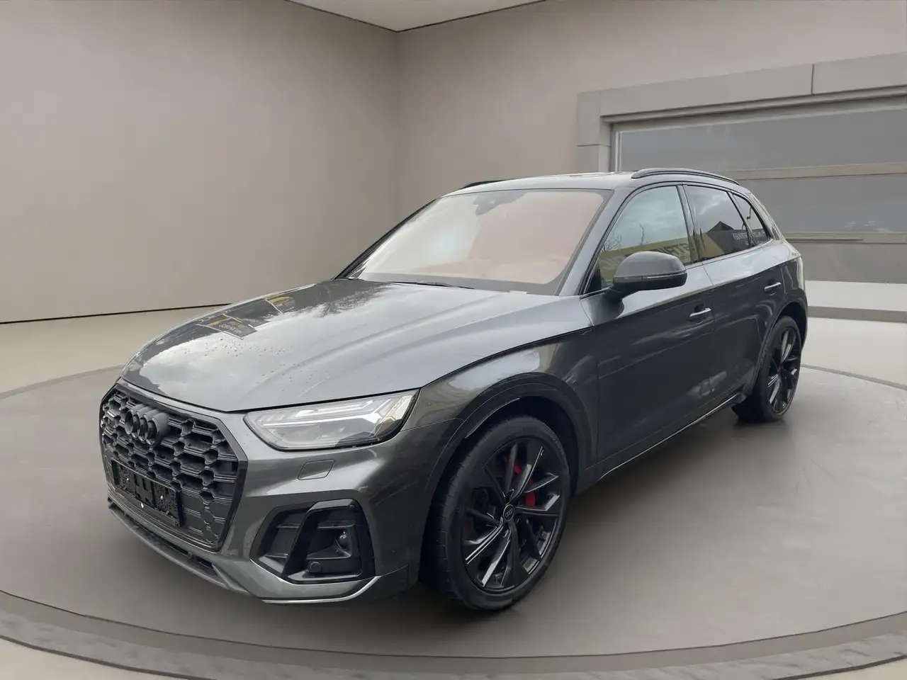 Audi SQ5 Basis 3.0 TDI |Standheizung+|Black Style ... — photo 1 of 5