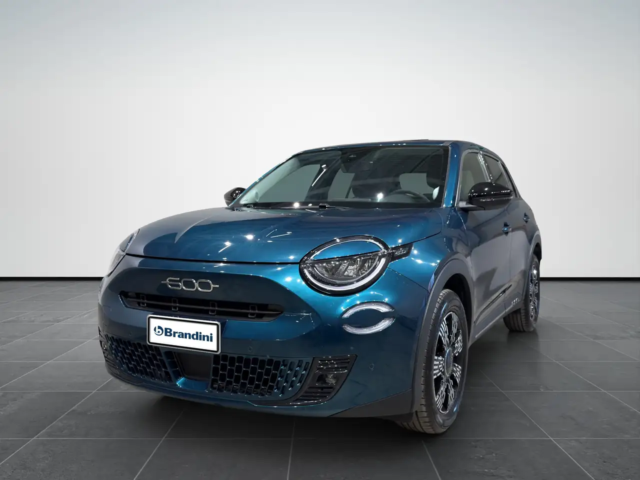 Fiat 600 1.2 Hybrid Pop — photo 1 of 15