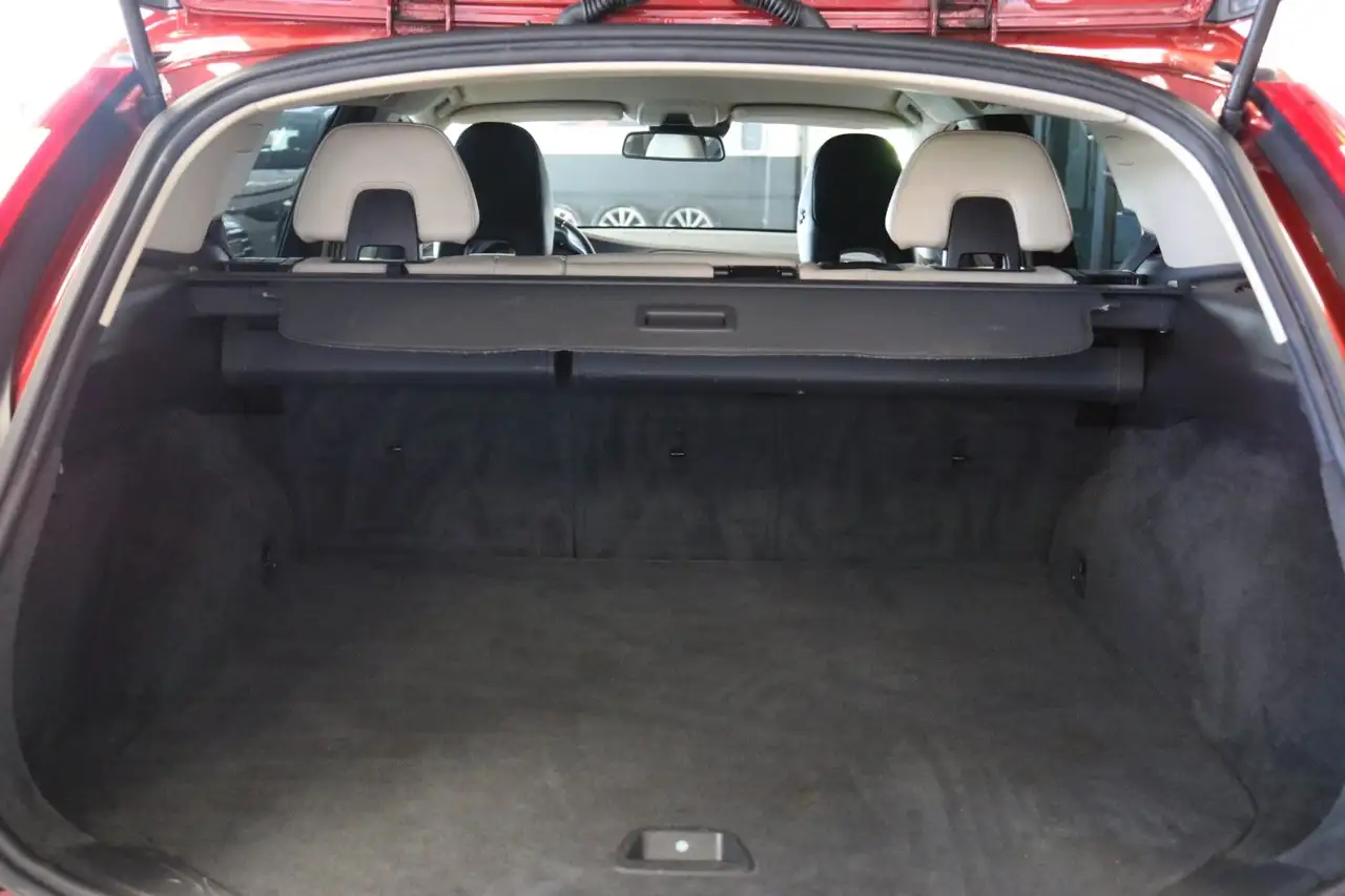 2011 Volvo V60 Kombi Kinetic Tempomat PDC Vollleder, photograph 11