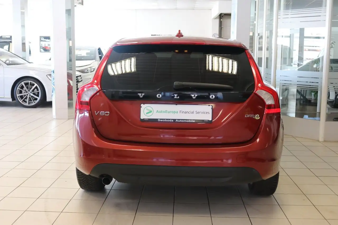 2011 Volvo V60 Kombi Kinetic Tempomat PDC Vollleder, photograph 8
