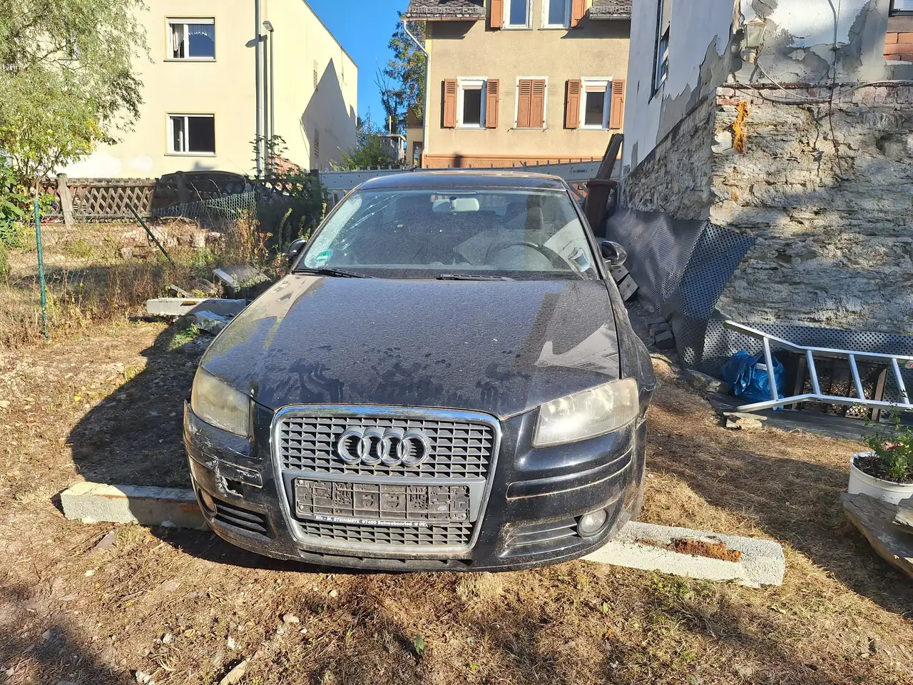 Audi A3 A3 1.6 Ambition — photo 1 of 9