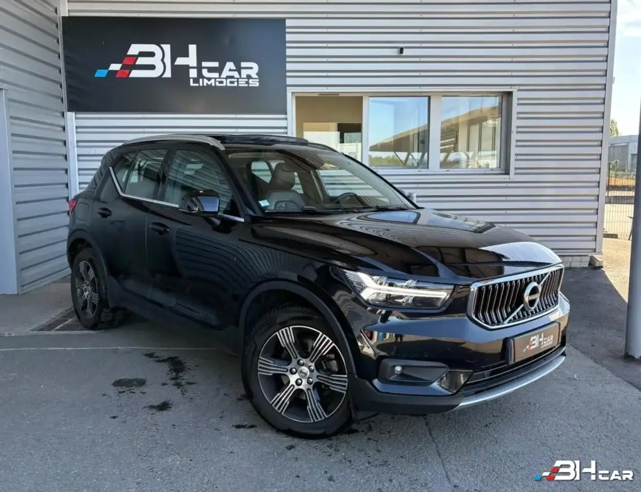 Volvo XC40 2.0 D4 190 INSCRIPTION AWD GEARTRONIC BVA — photo 1 of 21