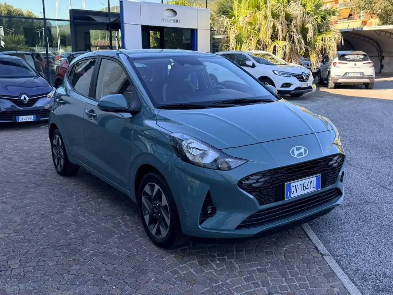 Hyundai i10 1.0 mpi Connectline 63cv — photo 1 of 15