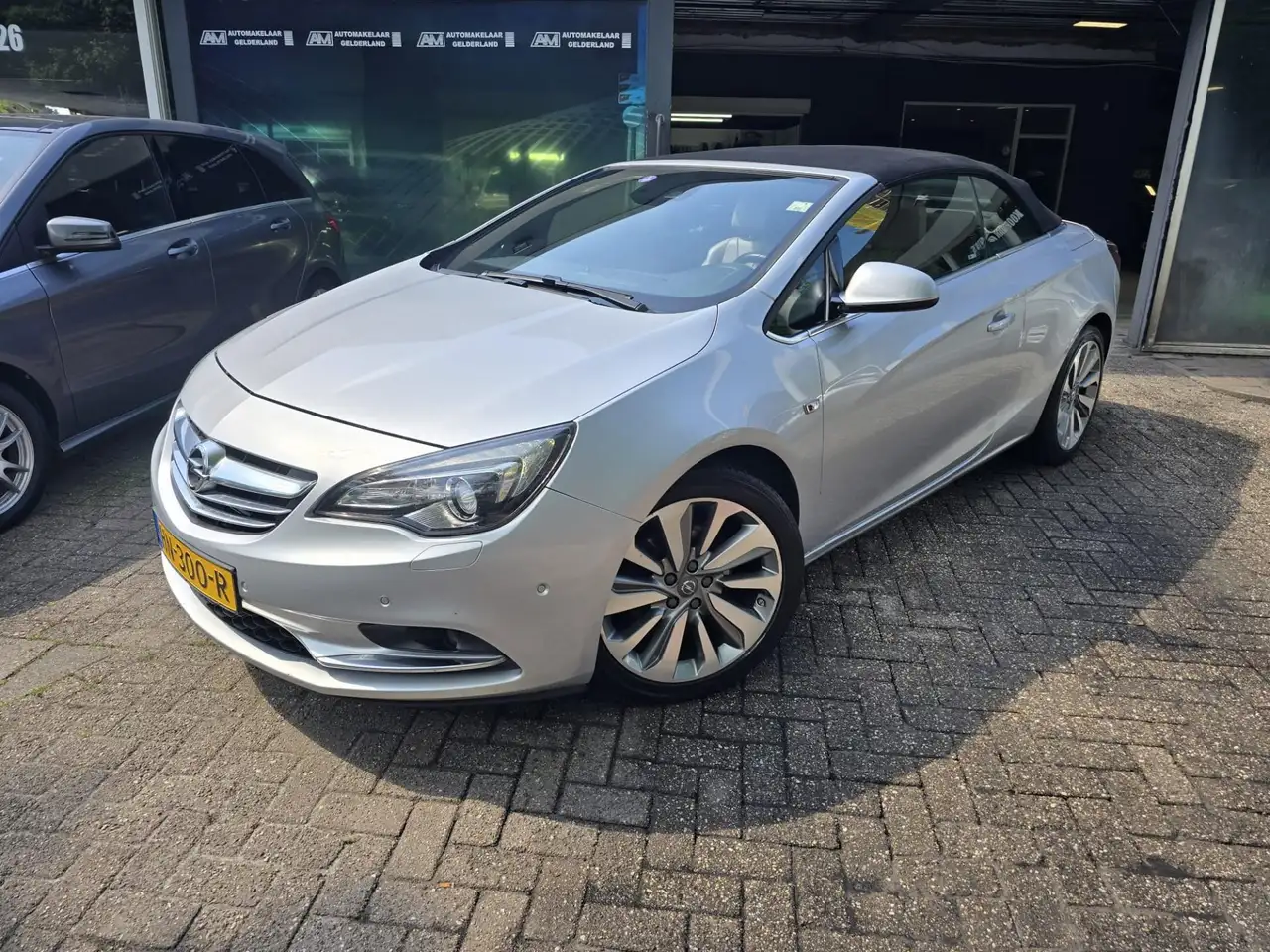 Opel Cascada 1.6 Turbo Cosmo | AUTOMAAT | 1E EIGENAAR | 12MND G — photo 1 of 40