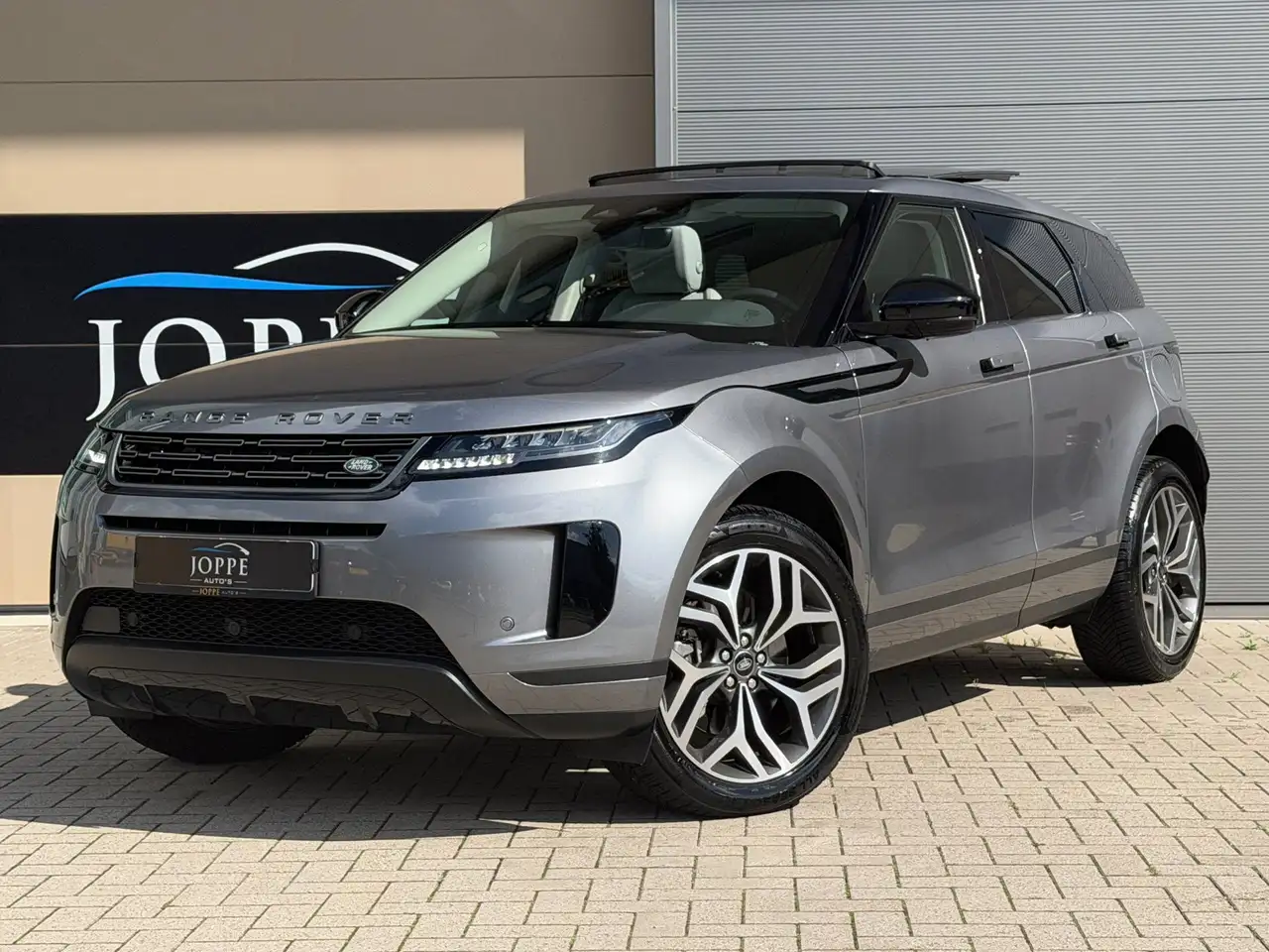 Land Rover Range Rover Evoque 1.5 P300e AWD Dyanamic SE |Pano/Schuifdak| 20inch| — photo 1 of 9