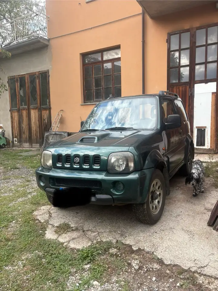 Suzuki Jimny 1.5 ddis td 4wd — photo 1 of 6