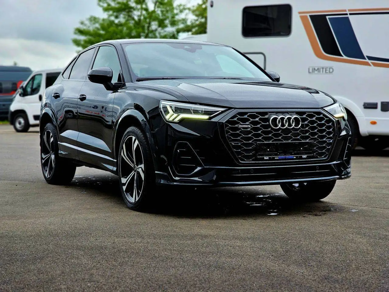 Audi Q3 35 TFSI basis — photo 1 of 15