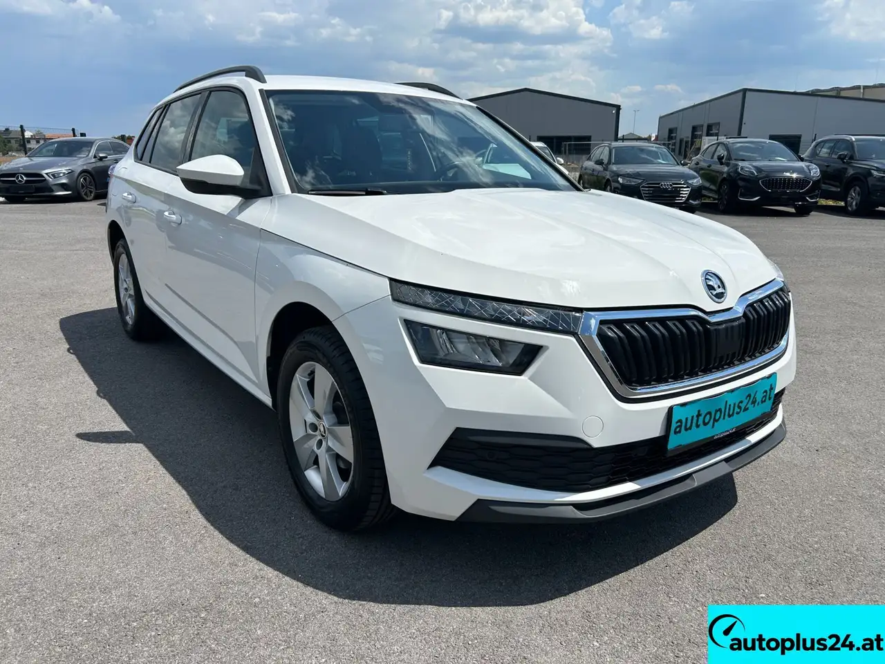 Skoda Kamiq 1,6 TDI Active DSG — photo 1 of 26