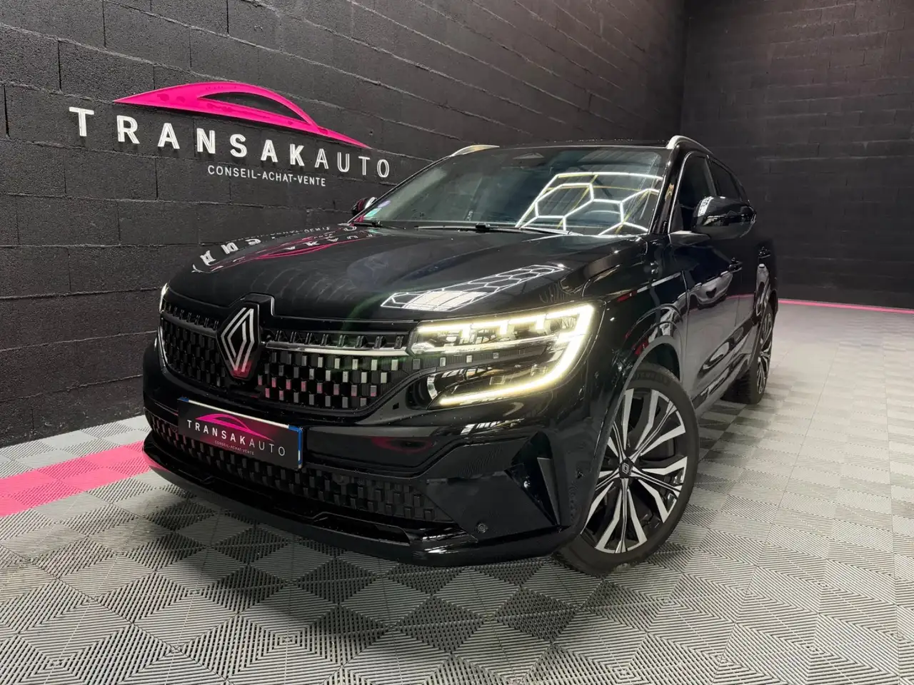 Renault Austral mild hybrid 160 auto ICONIC 1ERE MAIN TOIT PANORAMIQUE LED MATRIX VISION REVISION OK — photo 1 of 40