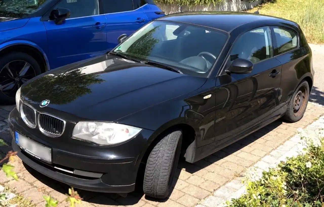 BMW 116 1er (3-Türer) 116i — photo 1 of 1
