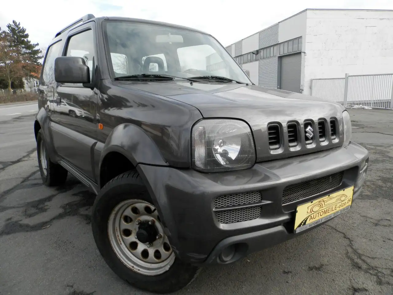Suzuki Jimny Ranger Lim"Nr.70"TÜV-3/2028"AHK" — photo 1 of 9