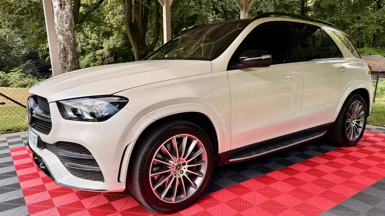 Mercedes-Benz GLE 450 AMG 4-MATIC / AIR-MATIC / 7 PLACES CUIR NAPPA / FULL OPTIONS/MILD HYBRIDE/1 er PRO BELGE/HISTORIQUE MERCEDES/GAR — photo 1 of 15
