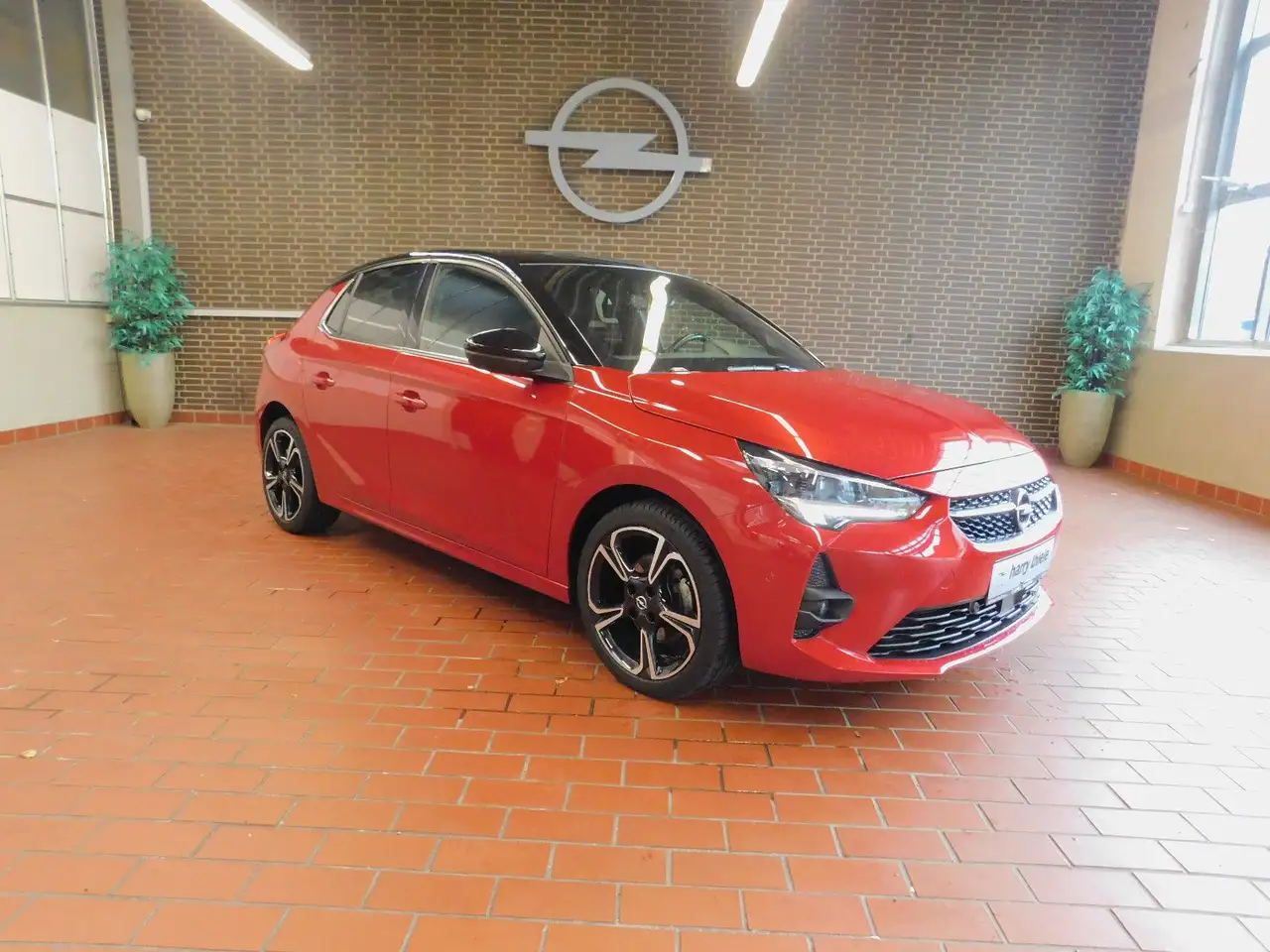 Opel Corsa F Ultimate — photo 1 of 15