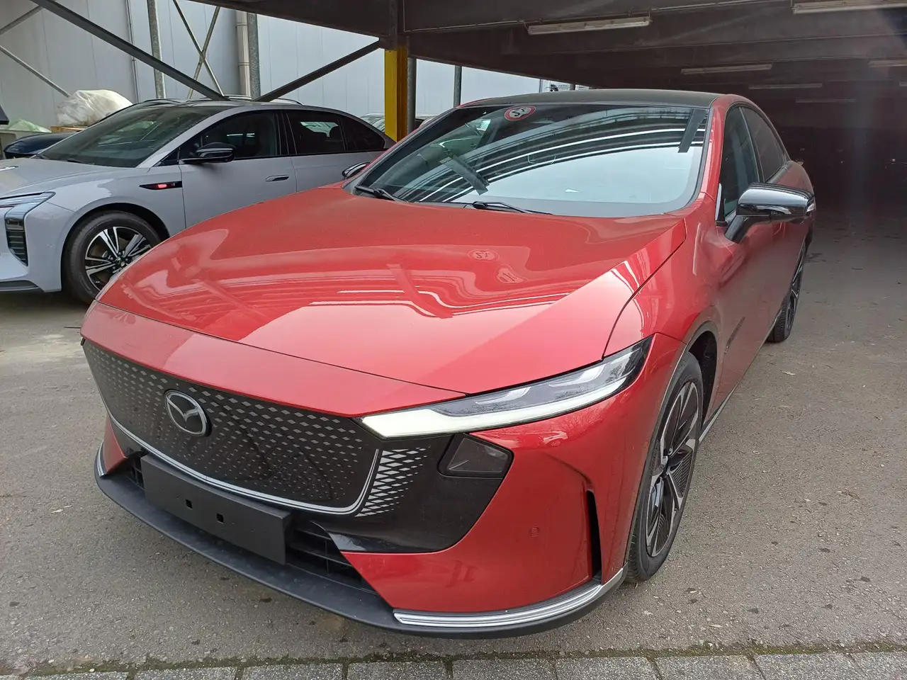 Mazda 6e Mazda BEV 68.8 kWh 190kW Takumi — photo 1 of 9