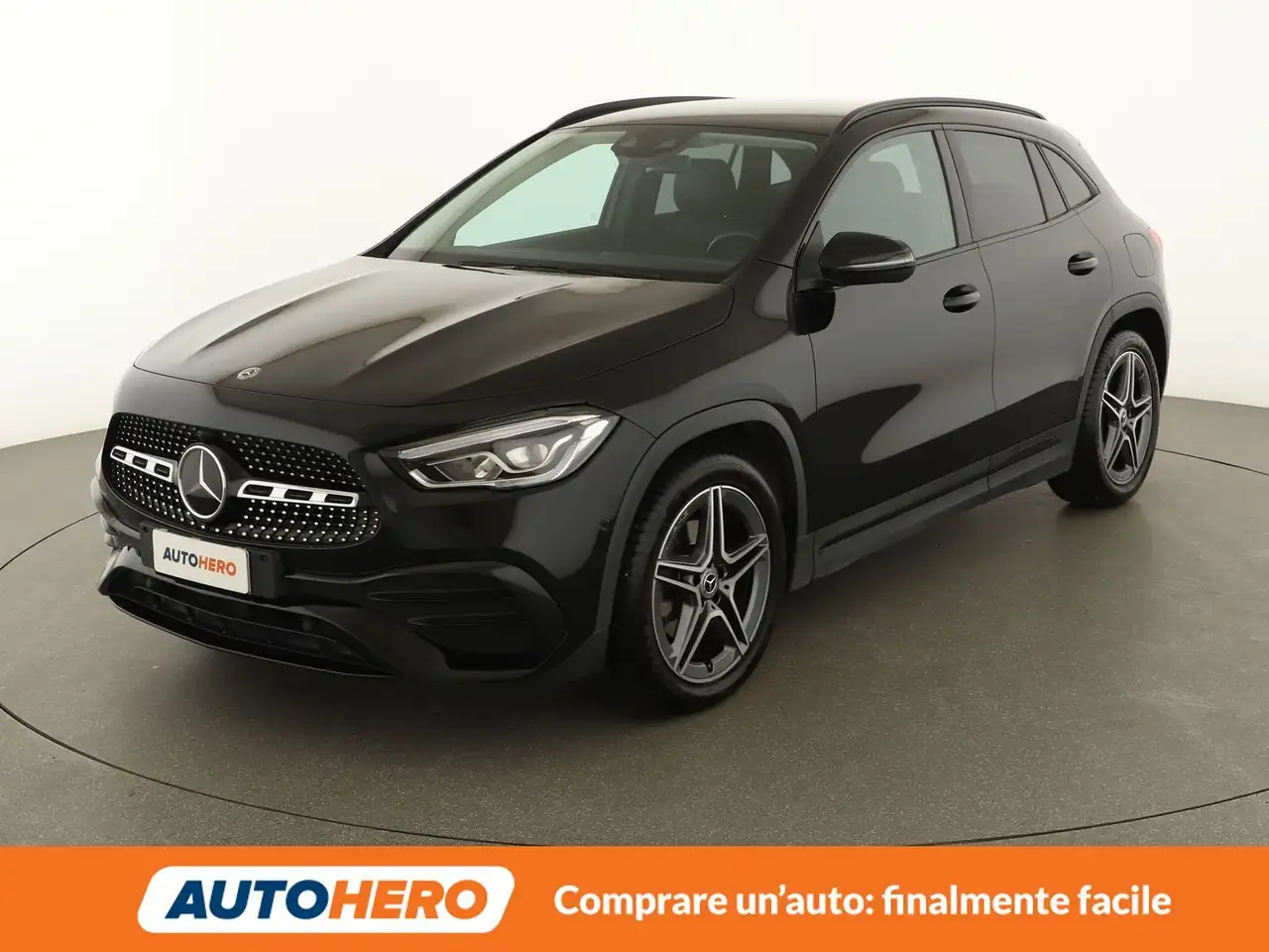 Mercedes-Benz GLA 200 GLA 200 4Matic AMG Line — photo 1 of 15