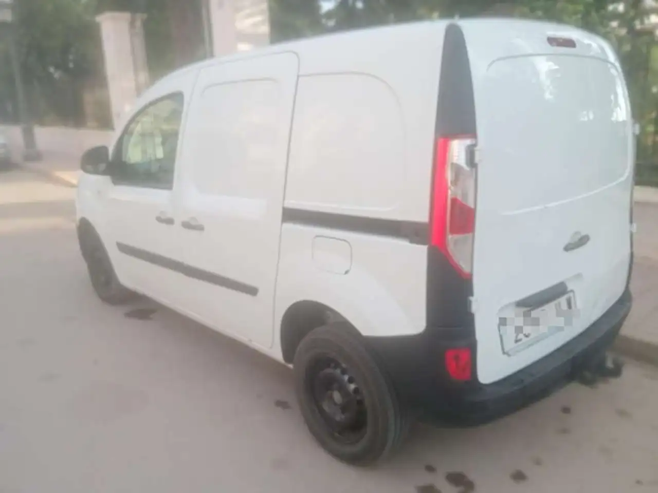 Renault Kangoo Profesional Compact dCi 75 Euro 6 — photo 1 of 6