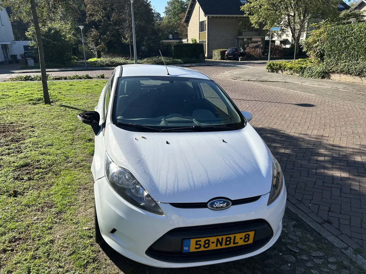 Ford Fiesta 1.25 Limited — photo 1 of 3