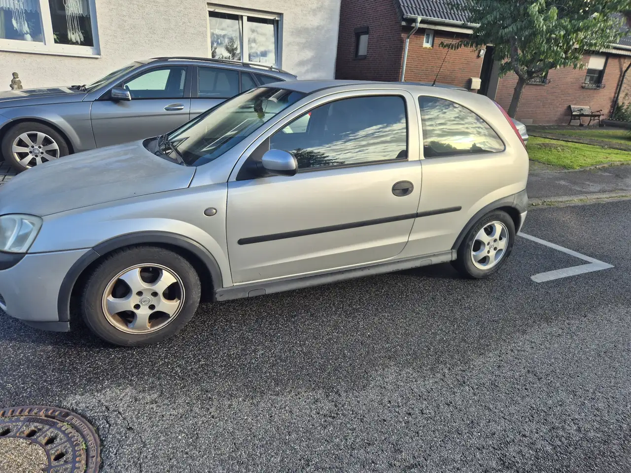Opel Corsa 1.0 12V Sportsline — photo 1 of 14