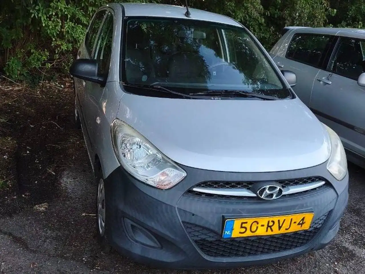 Hyundai i10 i10 1.1 Pure — photo 1 of 10