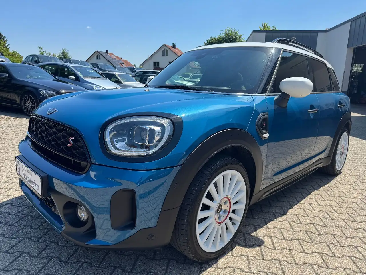 MINI Cooper SD COOPER SD Countryman Aut/All 4/Navi/Pano/Kam/EU6 — photo 1 of 25