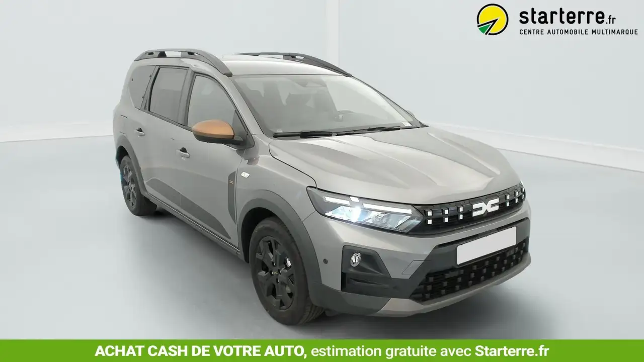 Dacia Jogger TCE 110 7 PL EXTREME — photo 1 of 27
