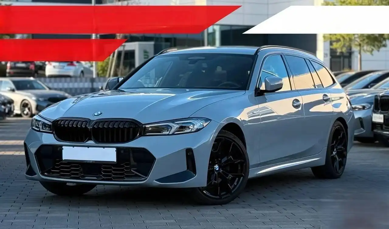 BMW 320 d Touring xDrive M Sport — photo 1 of 15