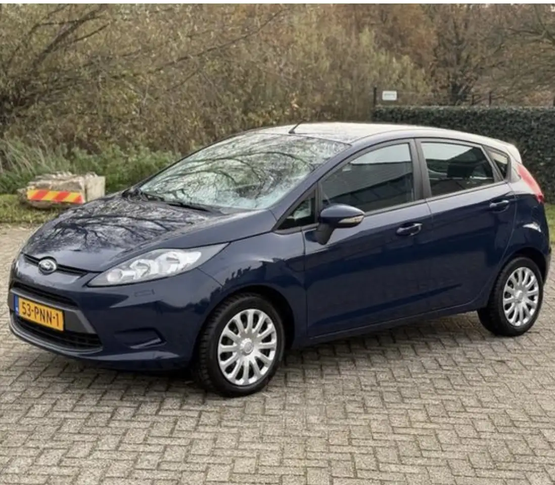 Ford Fiesta 1.25 Trend — photo 1 of 3