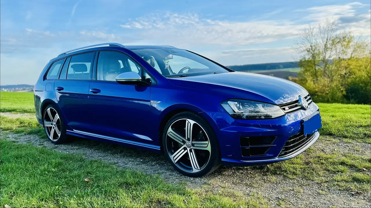 Volkswagen Golf Variant R 4Motion BlueMotion Technology DSG — photo 1 of 14