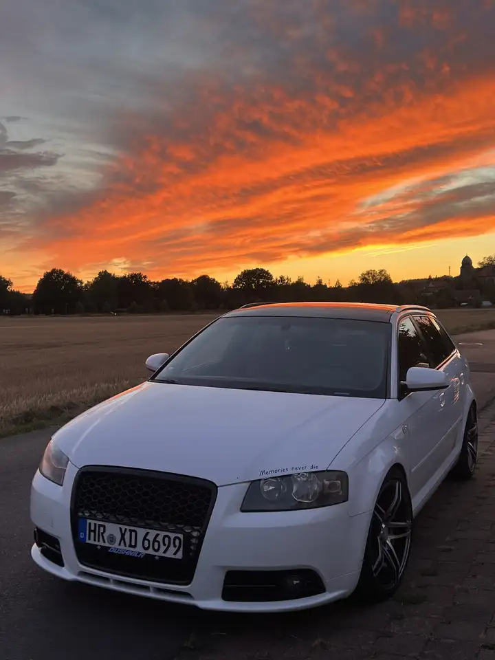 Audi A3 2.0 TFSI Sportback (DSG) S tronic line Sportpaket plus — photo 1 of 15