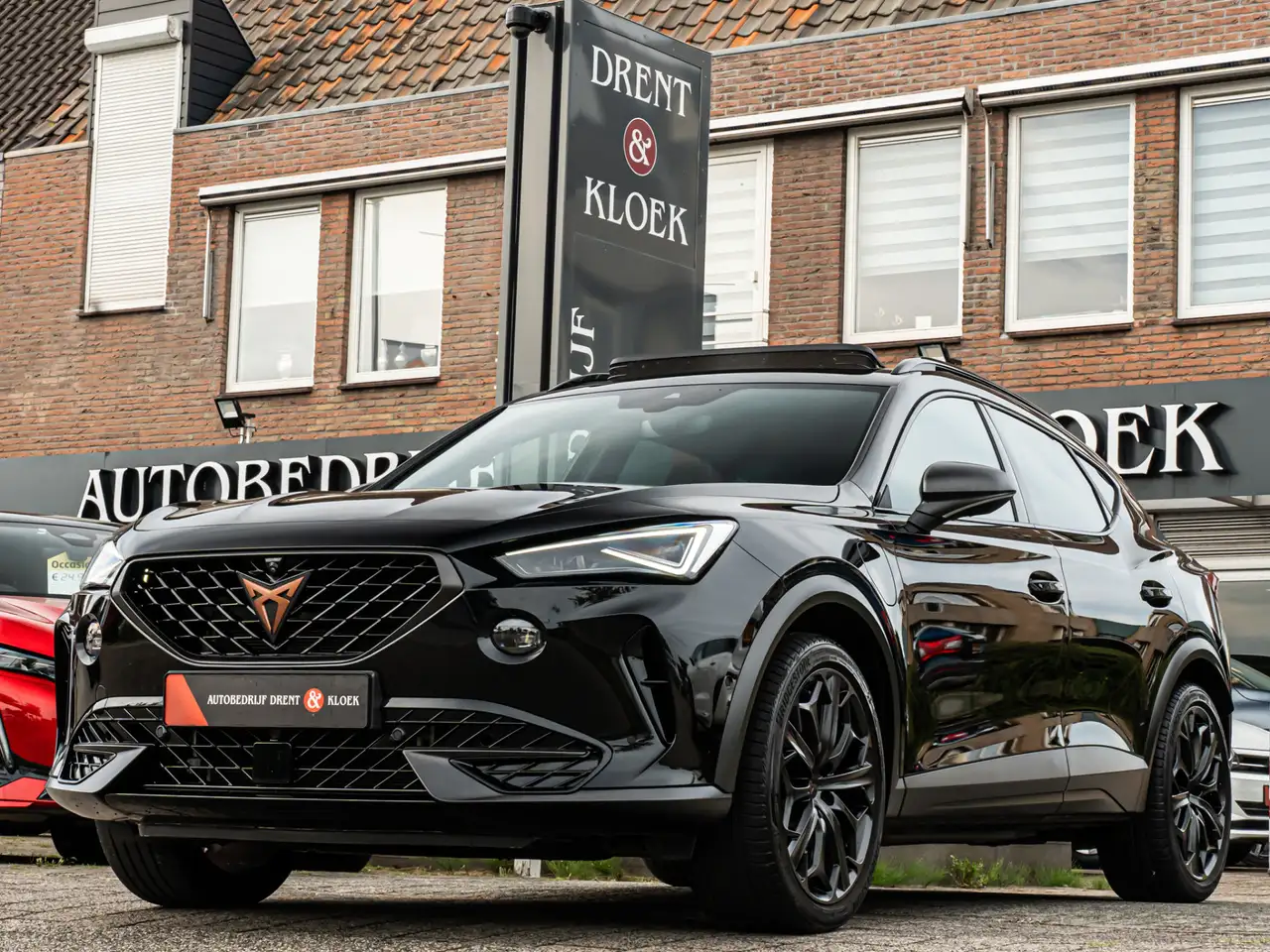 CUPRA Formentor 1.4 e-Hybrid VZ Tribe Edition PANO BEATS AUDIO 360 — photo 1 of 37