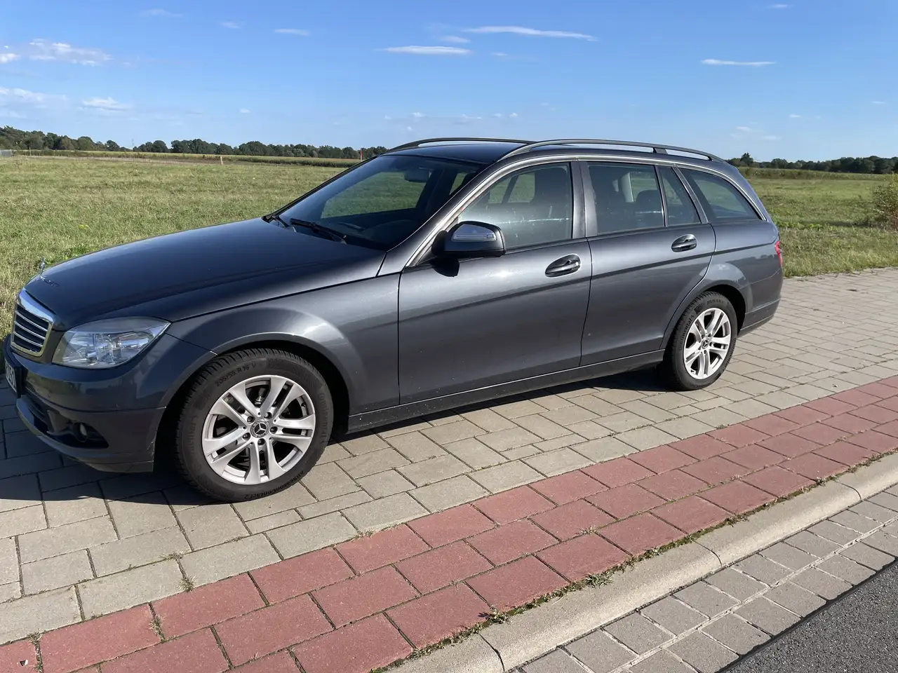 Mercedes-Benz C 180 T Kompressor Automatik Elegance — photo 1 of 15