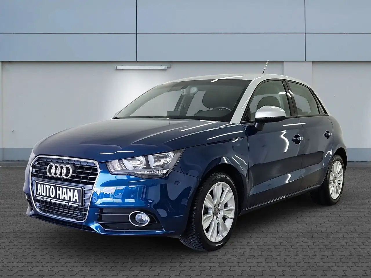 Audi A1 Sportback 1.6 TDI DSG S-Line *NAVI*DSP*42TKM* — photo 1 of 40