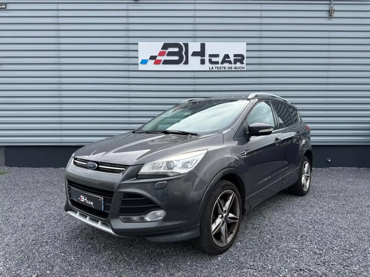 Ford Kuga 2.0 TDCI 180 TITANIUM 4X4 POWERSHIFT BVA / CAMÉRA DE RECUL / SIEGES CHAUFFANTS — photo 1 of 19