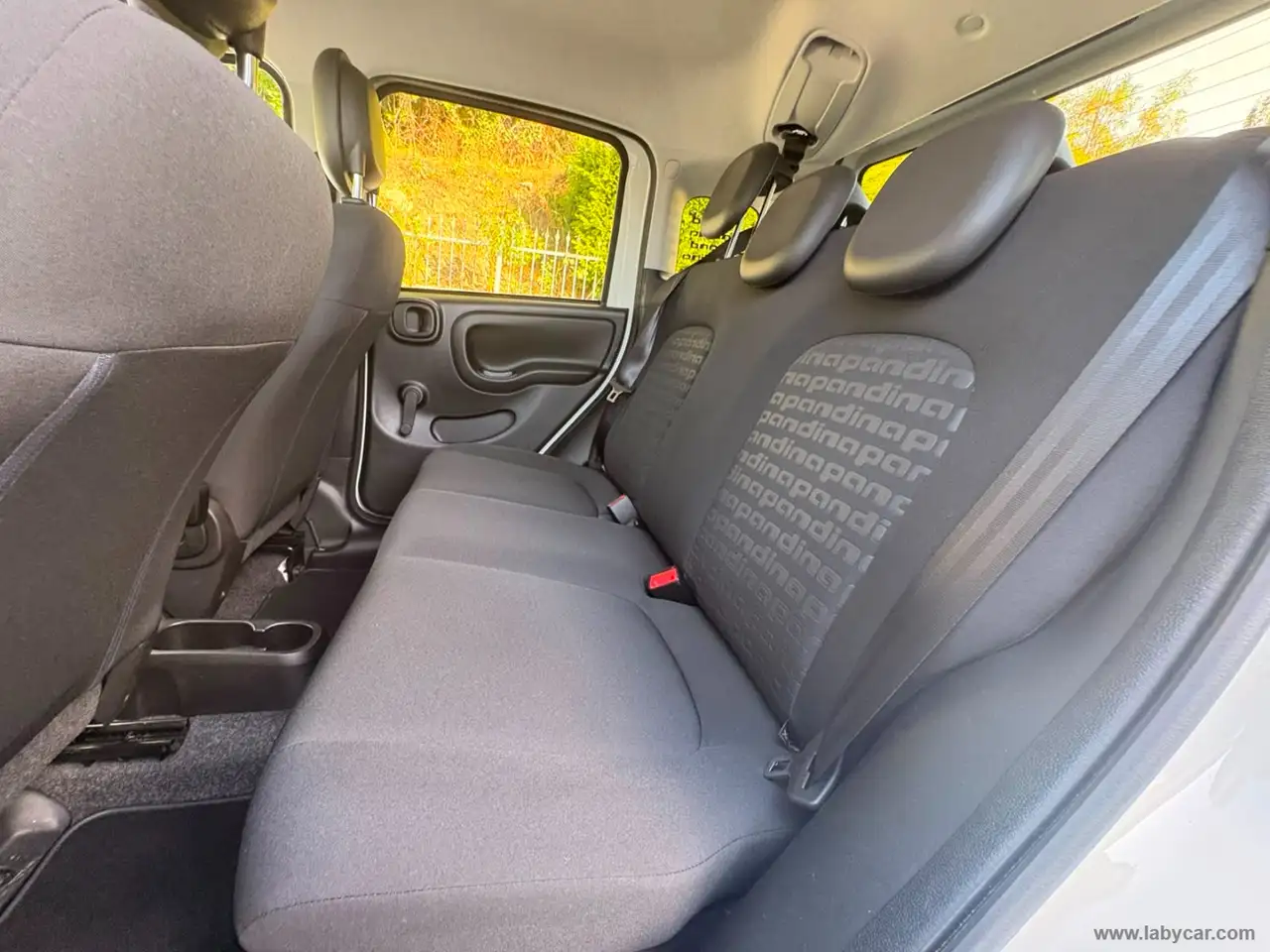 2025 Fiat Panda 1.0 FireFly S&S Hybrid Pandina, photograph 11