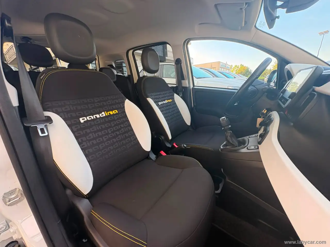 2025 Fiat Panda 1.0 FireFly S&S Hybrid Pandina, photograph 12
