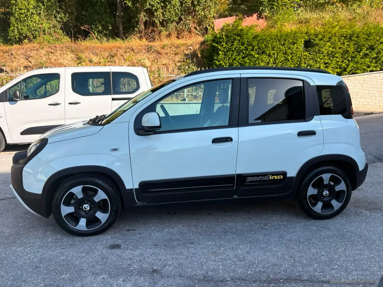 2025 Fiat Panda 1.0 FireFly S&S Hybrid Pandina, photograph 8