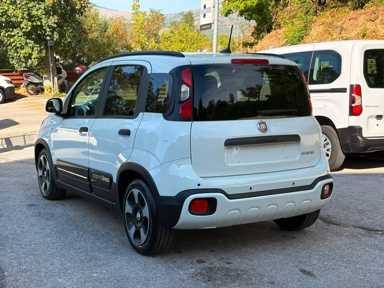 2025 Fiat Panda 1.0 FireFly S&S Hybrid Pandina, photograph 7