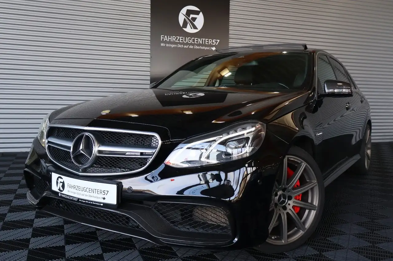 Mercedes-Benz E 63 AMG S 4MATIC/LED/PANO/H&K/360°KAMERA — photo 1 of 23