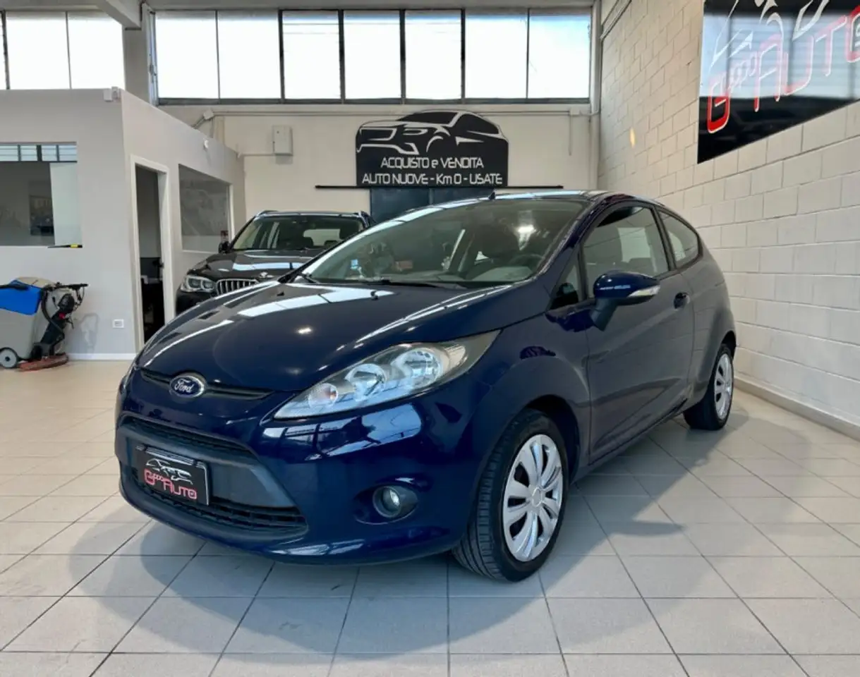 Ford Fiesta 1.2 82CV 3p. Titanium *NEOPATENTATI* — photo 1 of 15