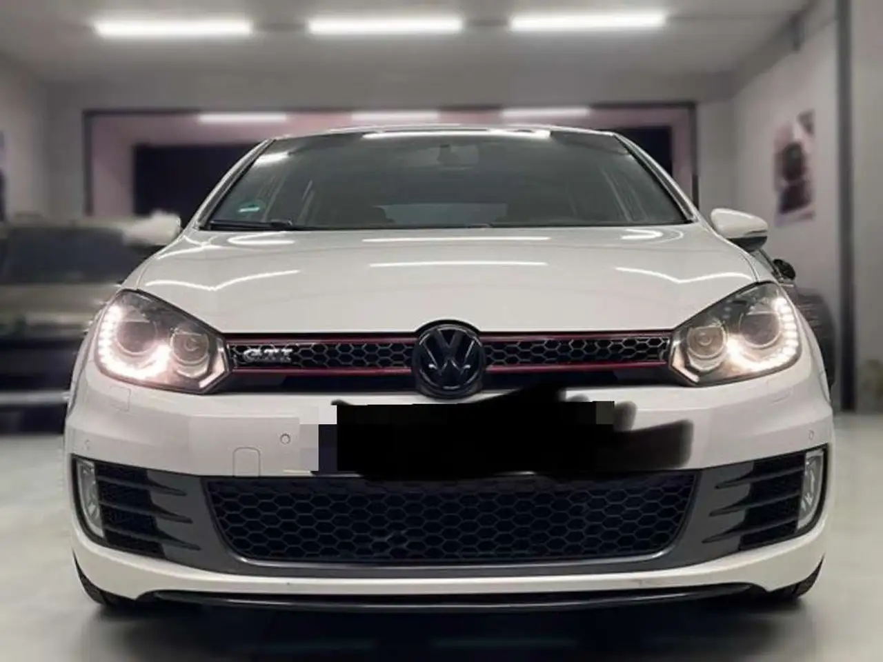 Volkswagen Golf 2.0 TSI 210cv GTI — photo 1 of 13