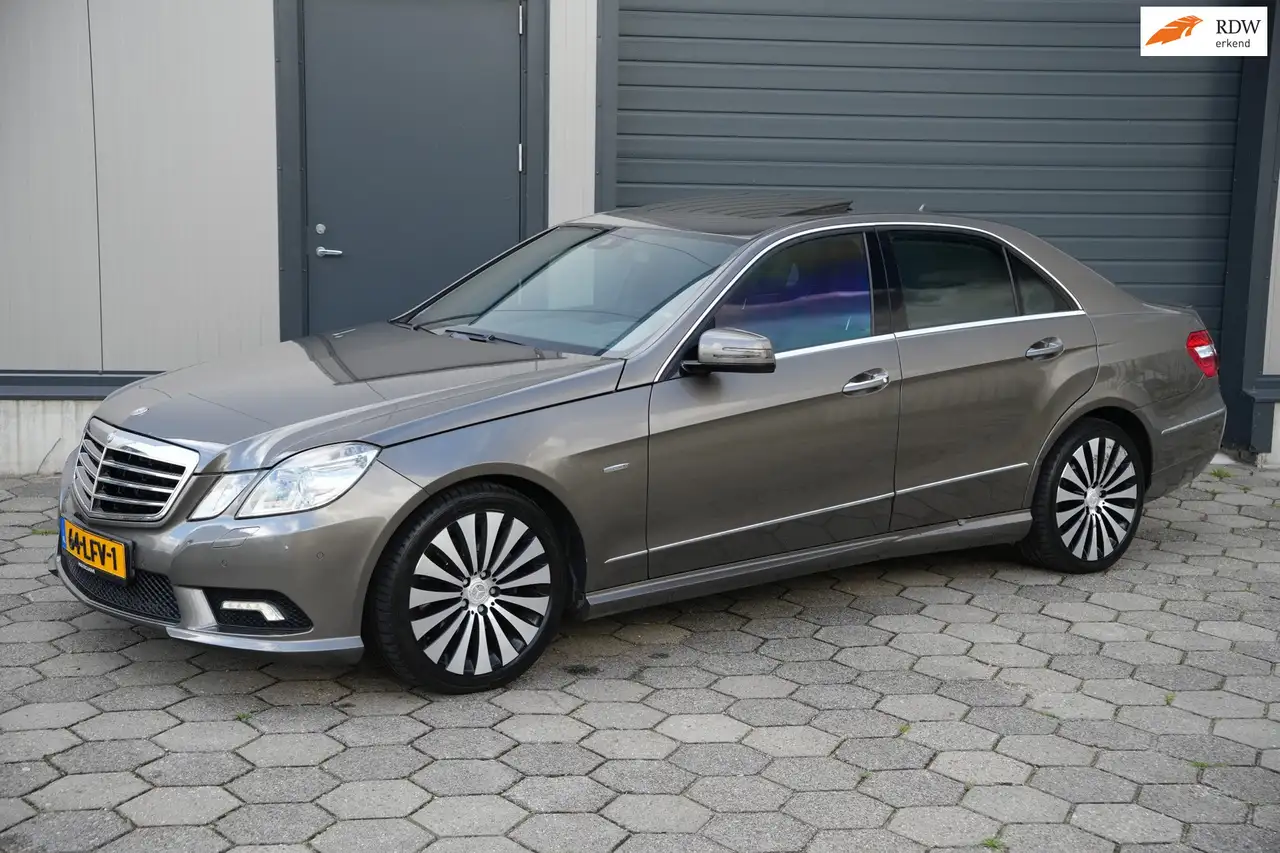 Mercedes-Benz E 350 CGI Avantgarde Vol Opties! Keyless, Luchtvering, M — photo 1 of 26