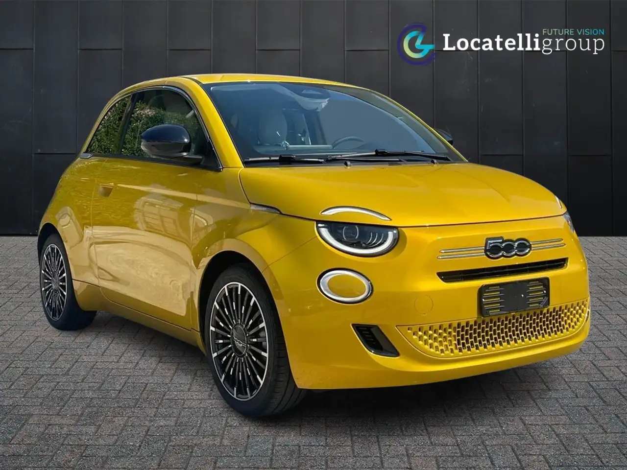 Fiat 500 1.0 Hybrid Icon — photo 1 of 26