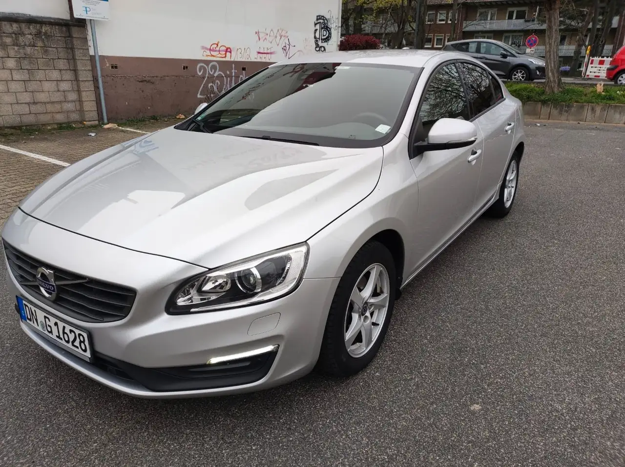 Volvo S60 Lim. Linje Business Navi Leder Xenon — photo 1 of 21