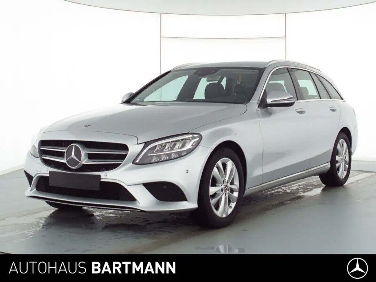 Mercedes-Benz C 180 C 180 T AVANTGARDE +NAVI+KAMERA+LED+AMBIENTE+SZH — photo 1 of 11