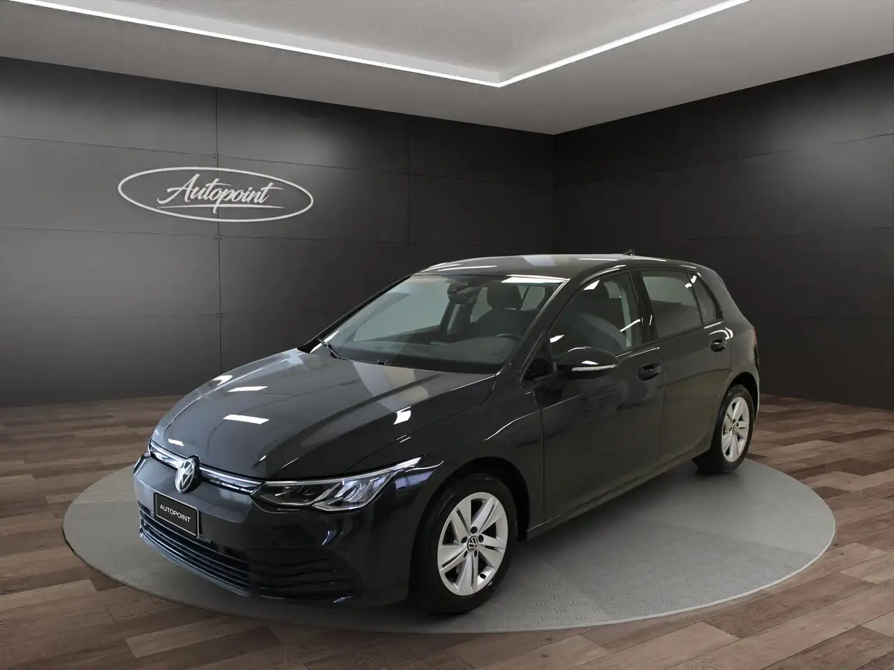 Volkswagen Golf 2.0 TDI SCR 85kW Life DSG — photo 1 of 15